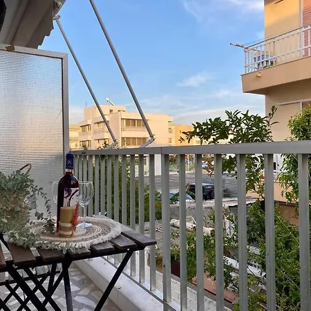 Lejlighed Modern & Cozy In The Heart Of '9' Kos By