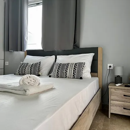Lejlighed Modern & Cozy In The Heart Of '9' Kos By