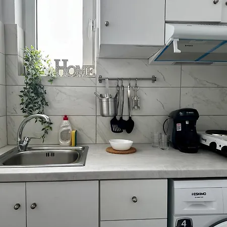 Bright & Modern In Town, Near The - No 9 Apartament *